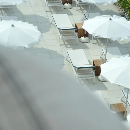 Ril Hotel
