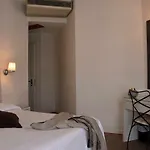 Ril Hotel
