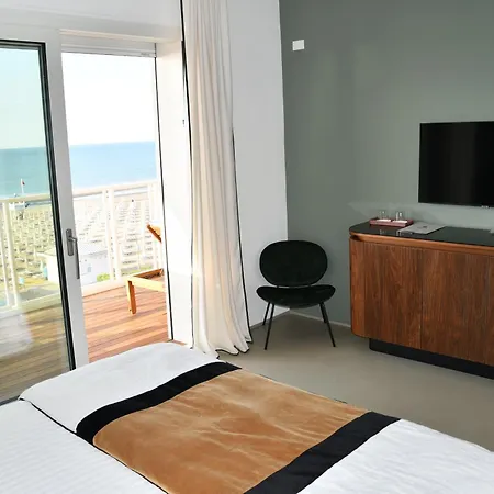 Ril Hotel